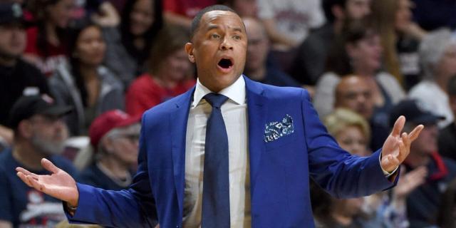 1650015336465051304.jpg Damon-Stoudamire-220410-scaled-e1649647742836-1536x768.jpg