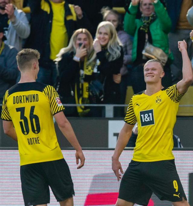 1650127596531065778.jpg FQeWni_WYAszaly.jpg